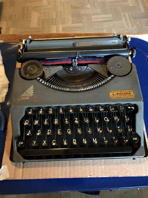 My Brand new 1964 Hermes Baby : r/typewriters 